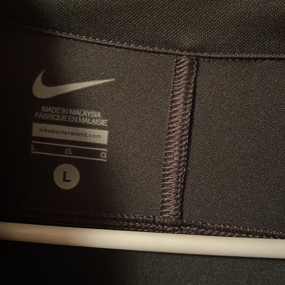 Nike jacket - Picture 2 of 4